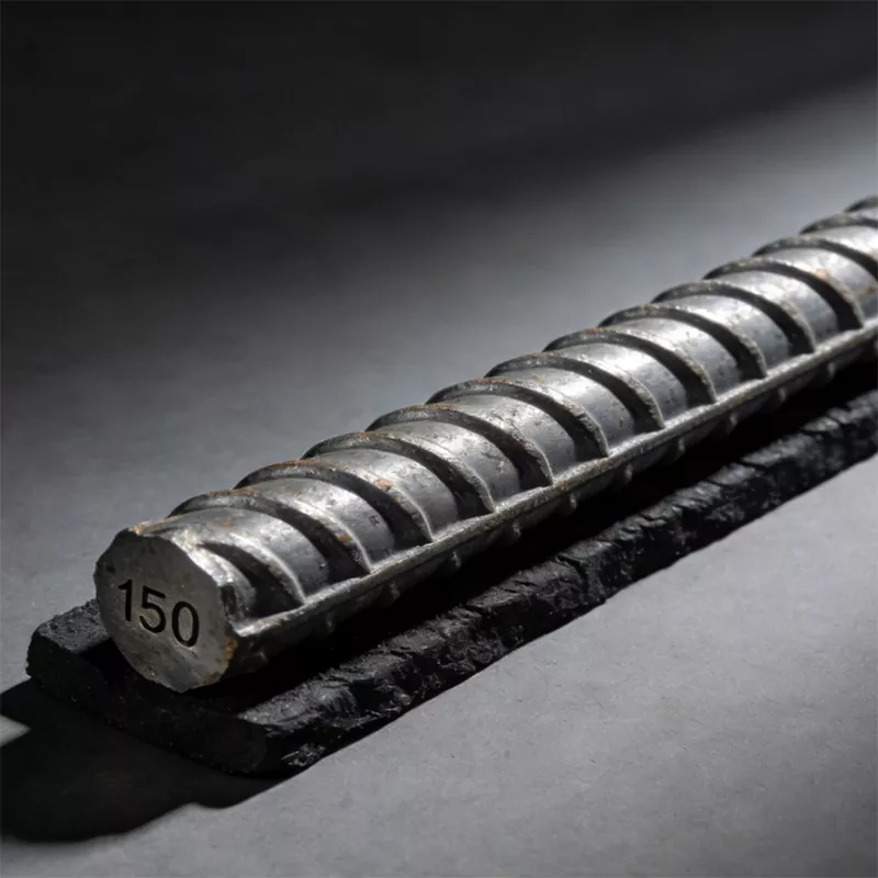 コイル内の変形バー